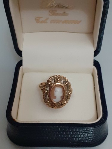 Gioielleria anello in oro - -,
