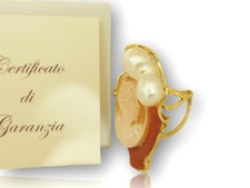 Anello Corallo e cammeo Donna