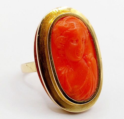 Anello cocktail stile antico