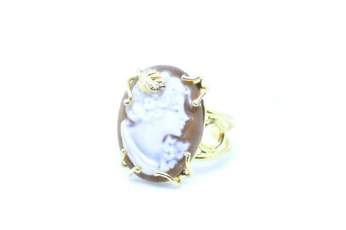 Anello con cammeo inciso - cammeo,